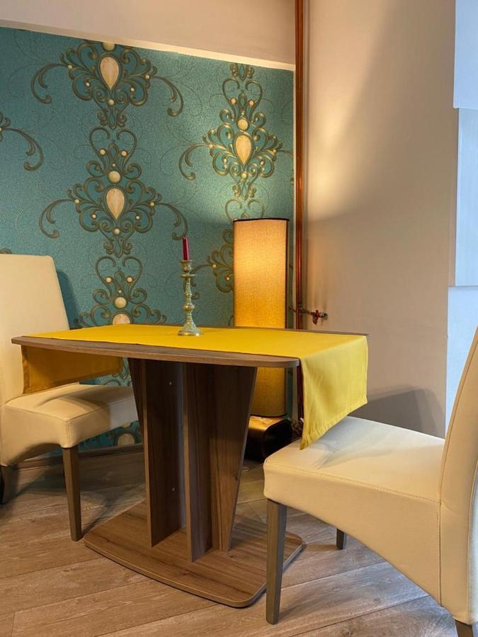 Central Cosy Apart Oradea Apartamento Exterior foto