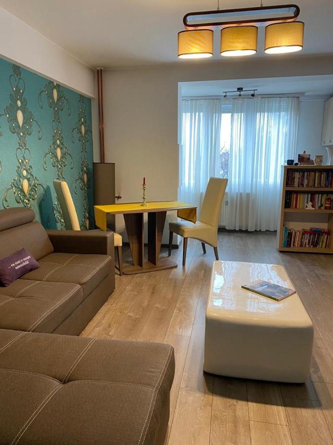 Central Cosy Apart Oradea Apartamento Exterior foto